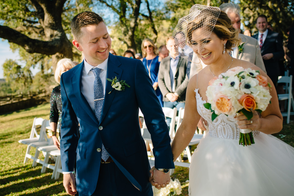 inpsiring oaks ranch wedding outdoor Wimberly Texas houston photography (69)