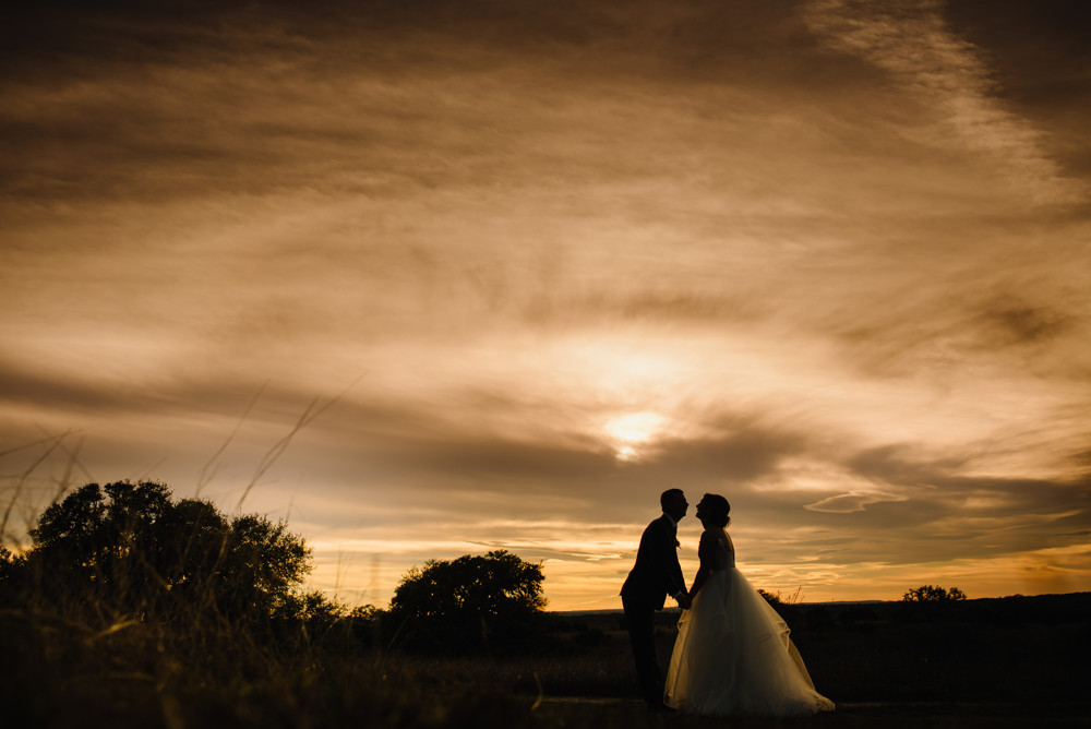 inpsiring oaks ranch wedding outdoor Wimberly Texas houston photography (51)