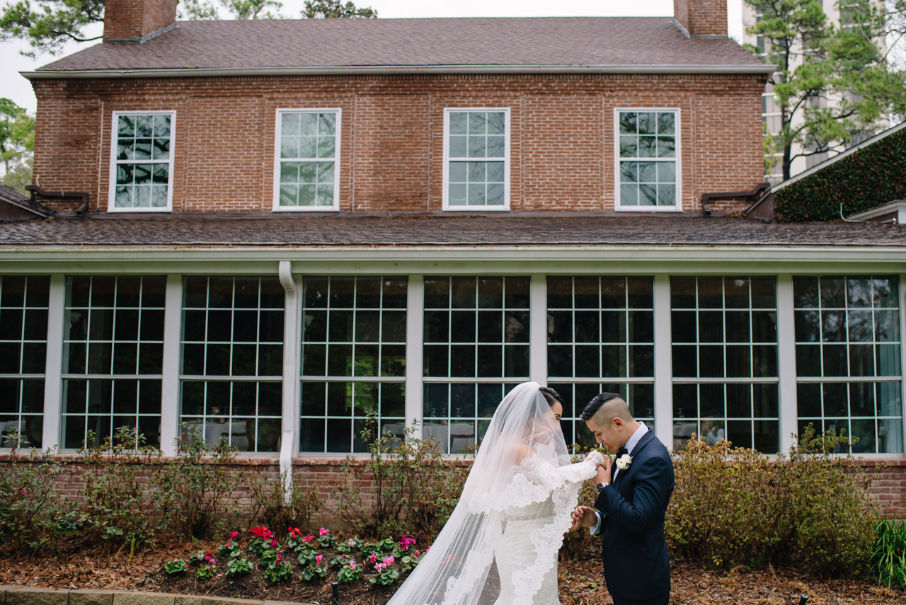 Houstonian Hotel wedding photo ceremony and reception (16)