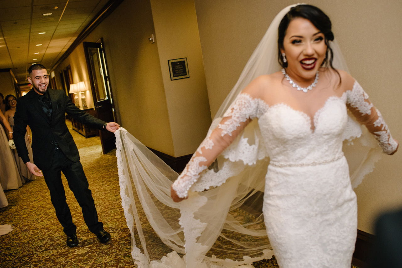 Houstonian Hotel wedding photo ceremony and reception (19)