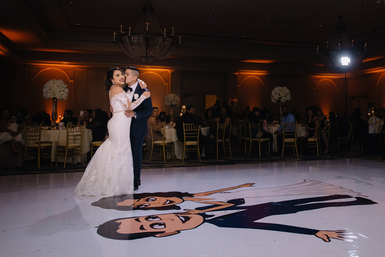 Houstonian Hotel wedding photo ceremony and reception (49)