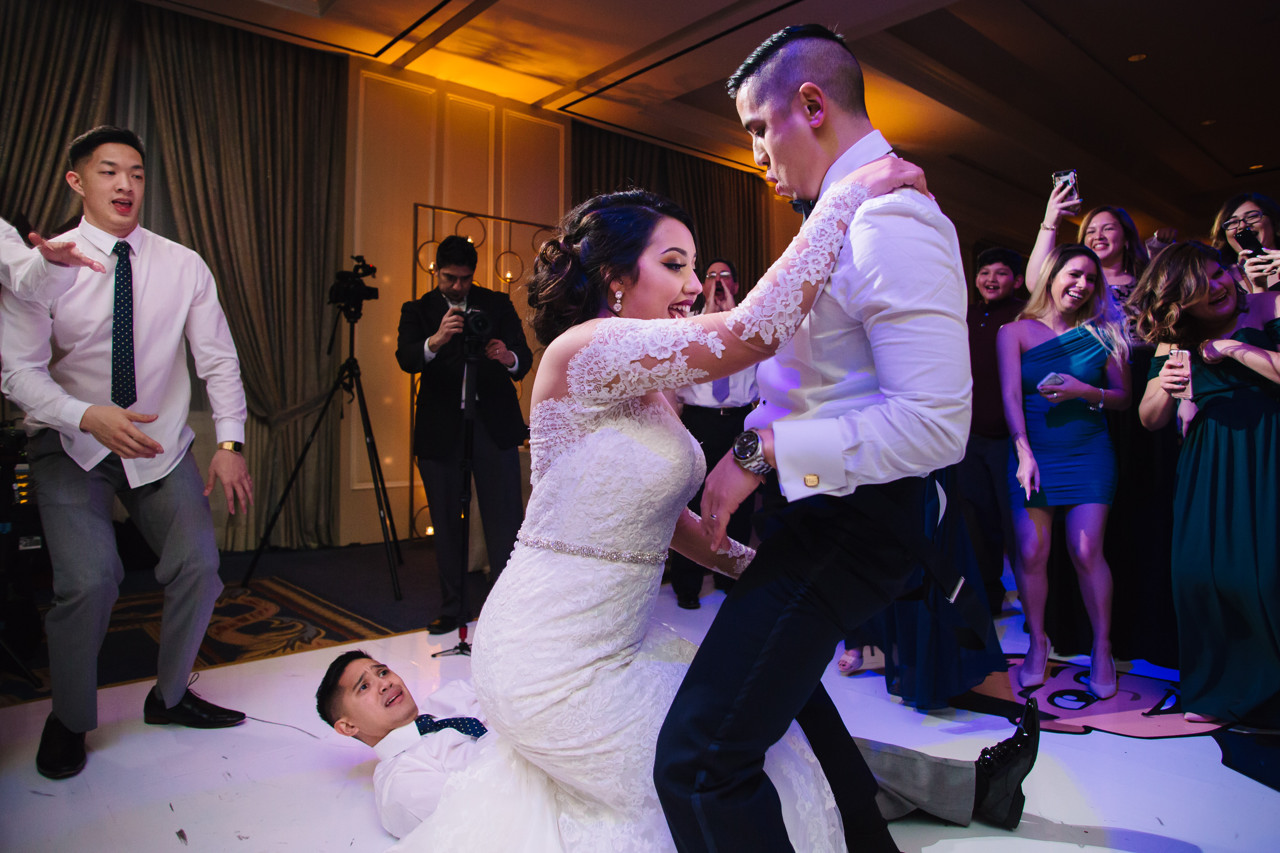 Houstonian Hotel wedding photo ceremony and reception (66)