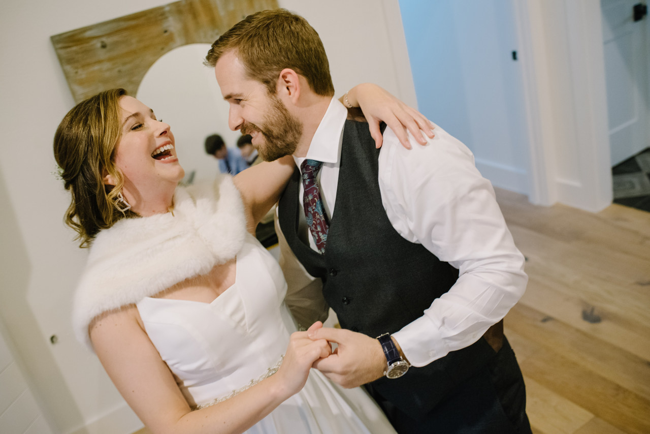 Nouveau Art Antique Bar Wedding photo ceremony reception (42)
