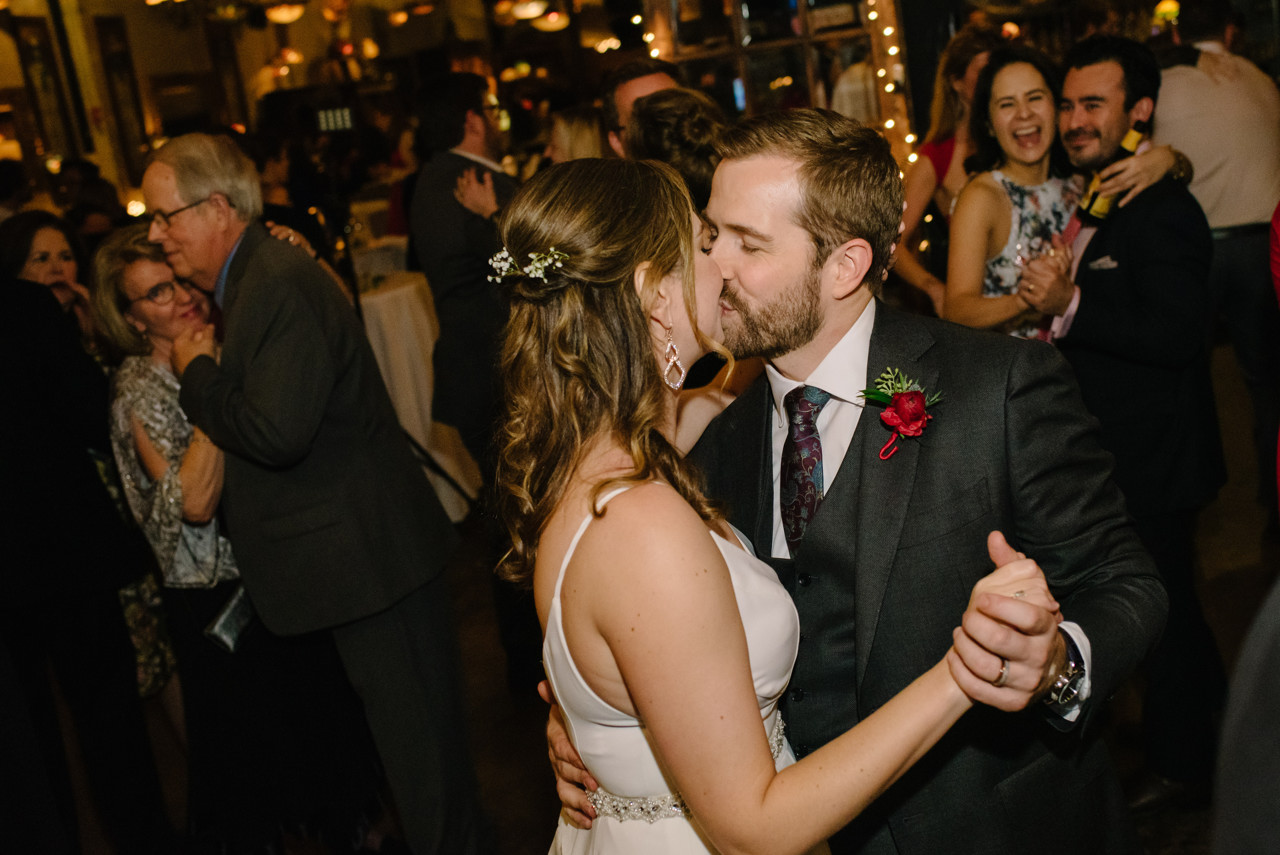 Nouveau Art Antique Bar Wedding photo ceremony reception (13)