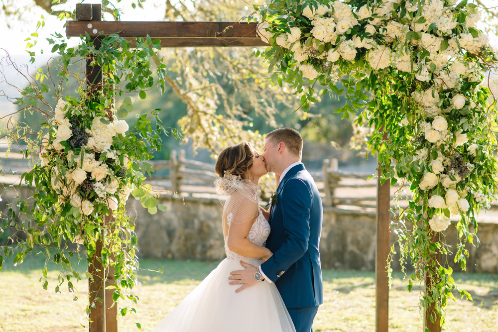 Inspiring Oaks Ranch wedding photo outdoor ceremony Wimberley Texas (62)