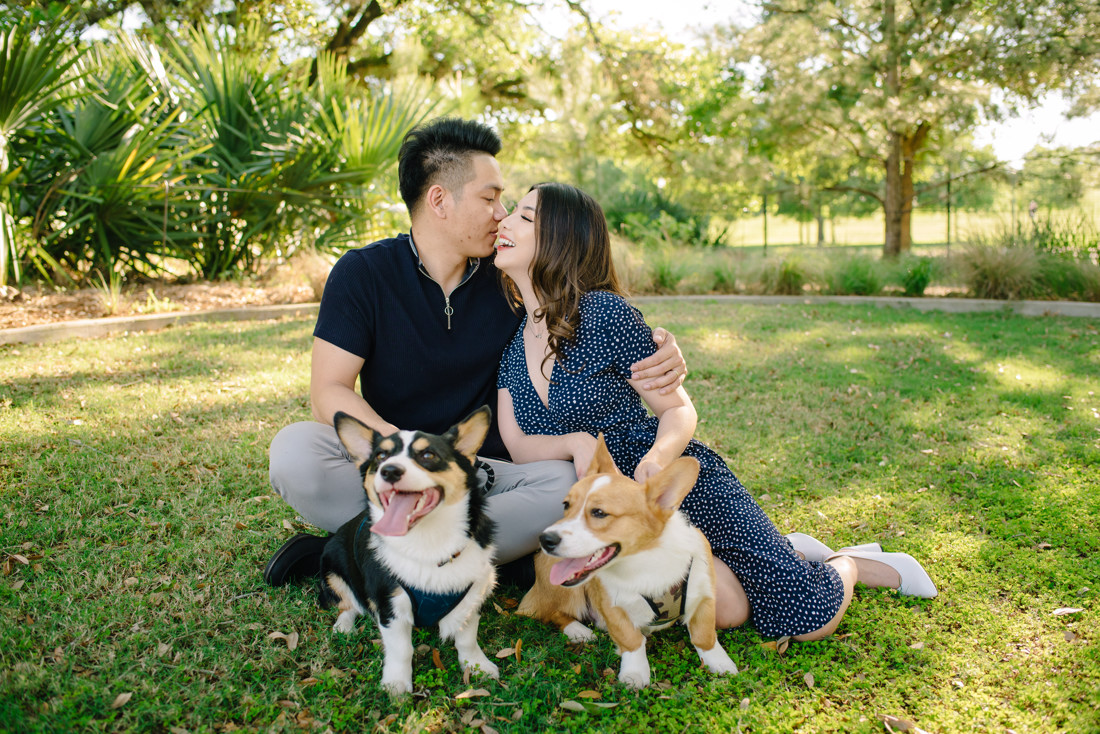 Downtown houston cafe poetes engagement photo (9)