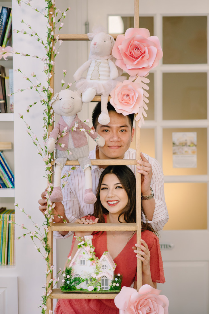 Downtown houston cafe poetes engagement photo (16)