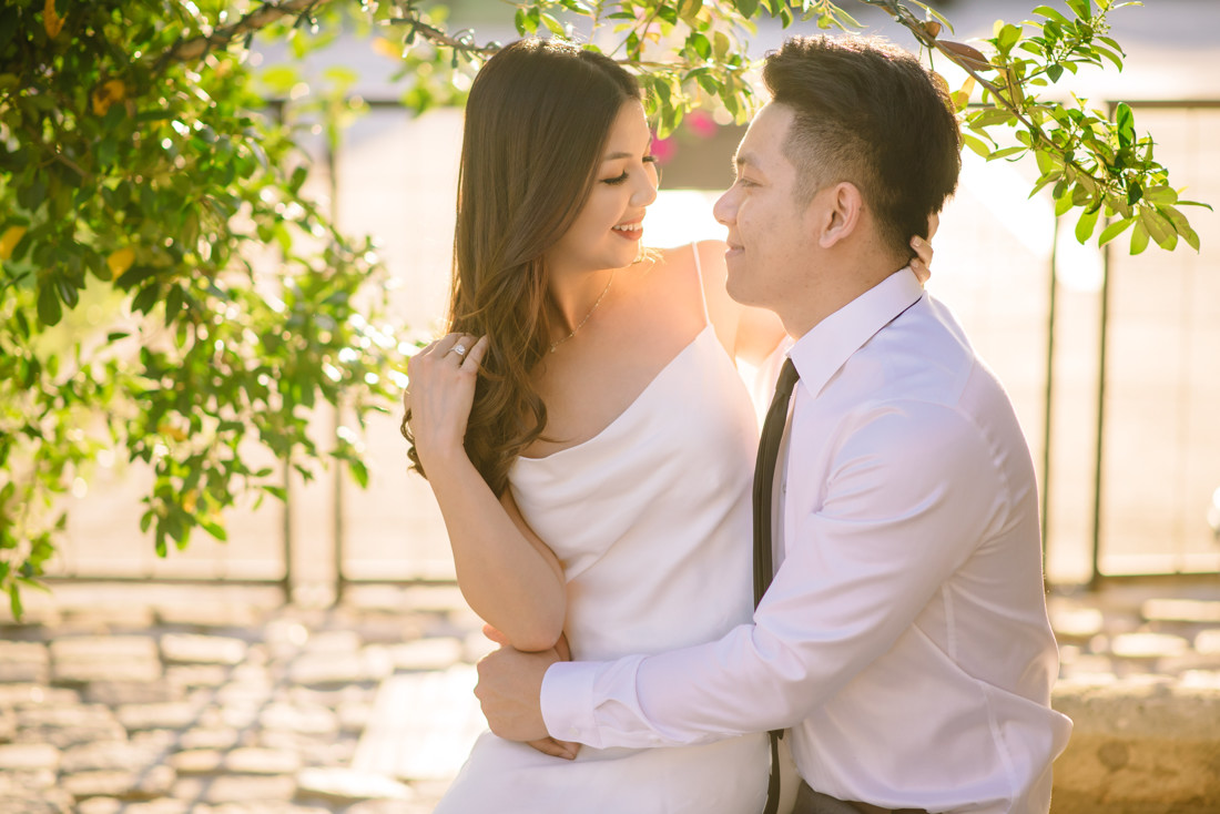 Downtown houston cafe poetes engagement photo (20)