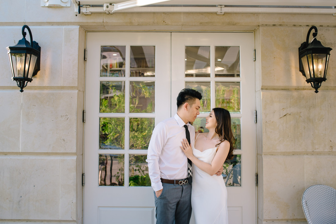 Downtown houston cafe poetes engagement photo (21)