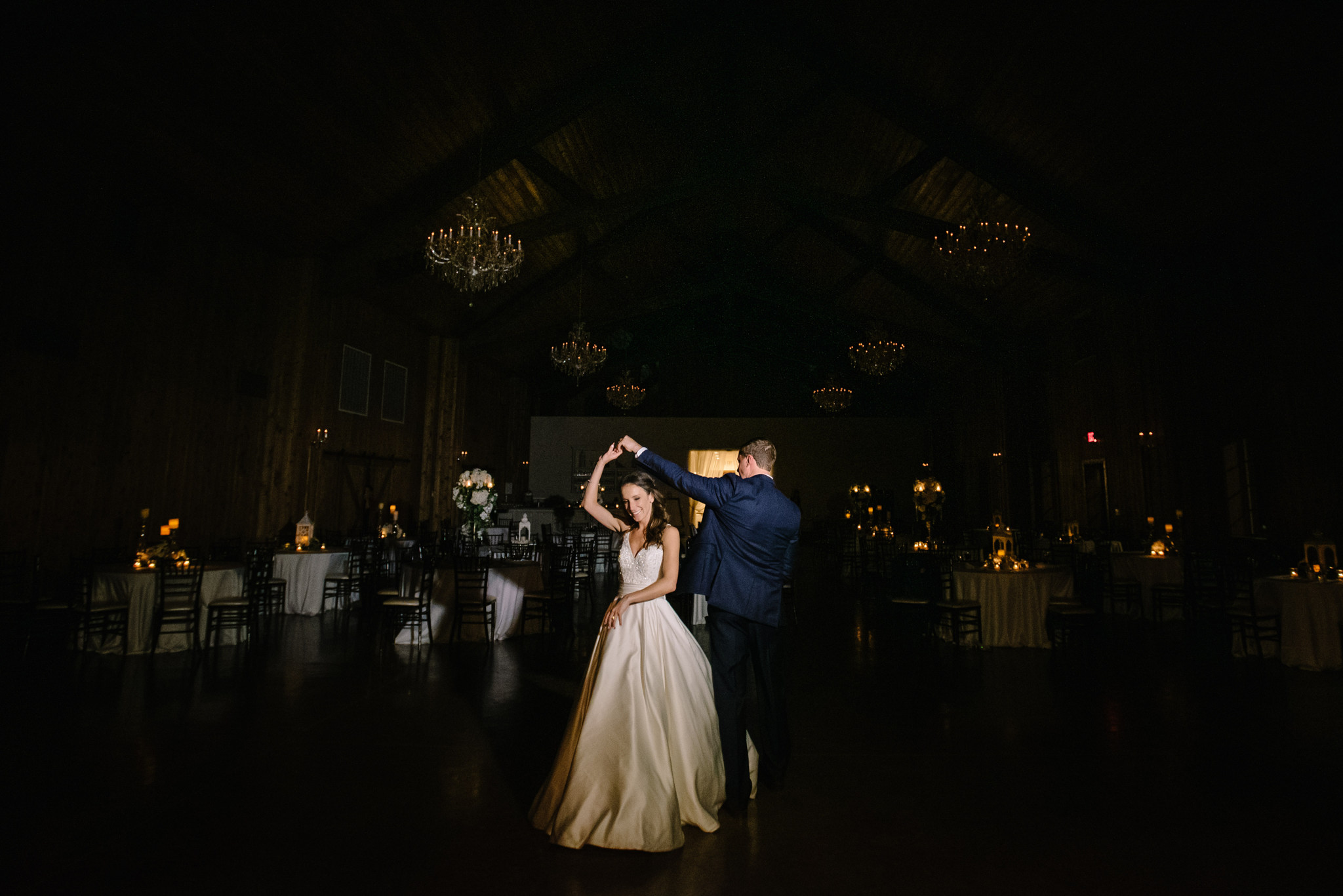 the carriage house houston wedding photos (72)