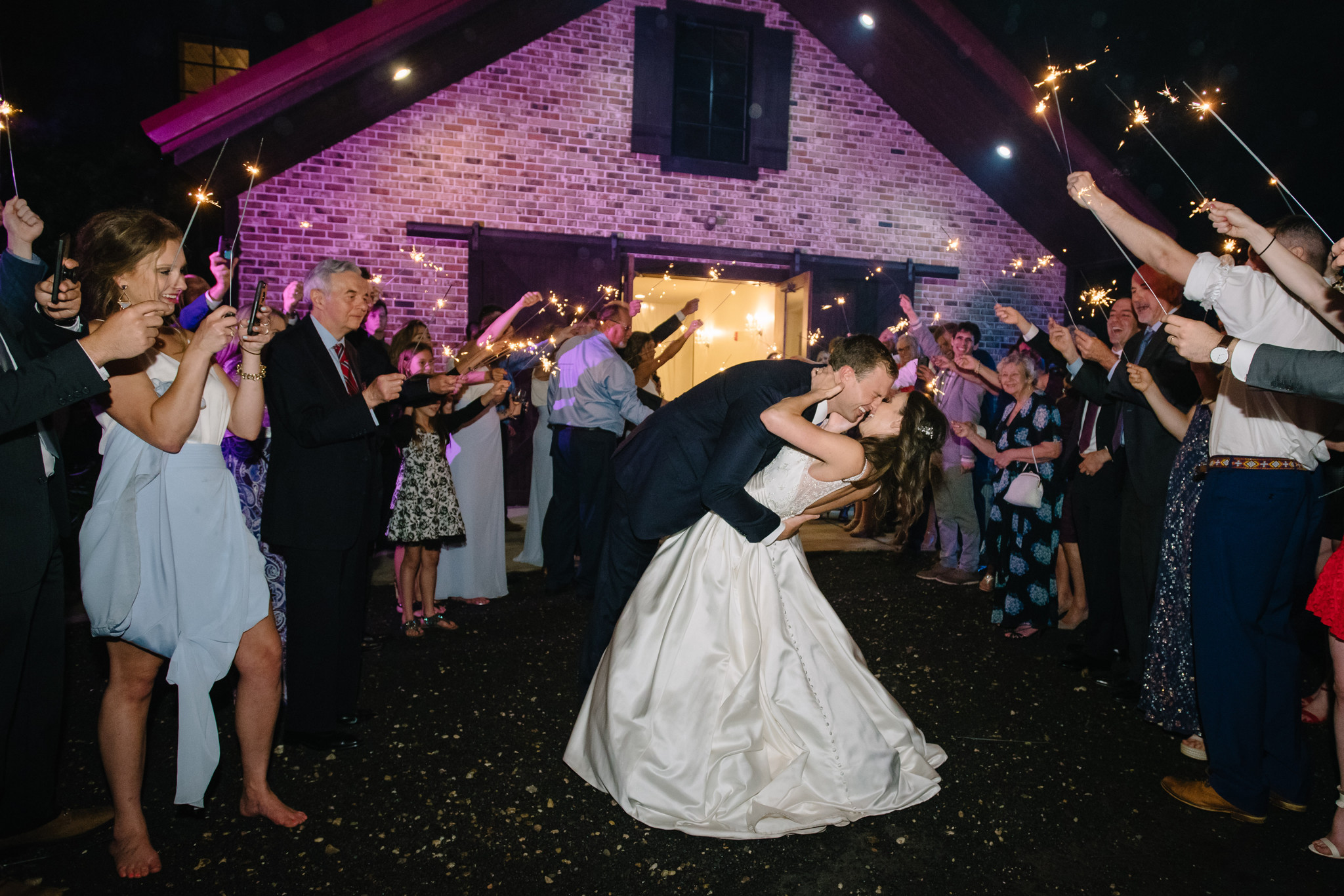 the carriage house houston wedding photos (75)