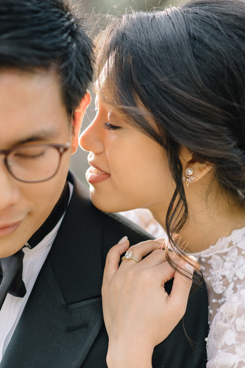 Houston outdoor engagement session at Menil drawing Institute