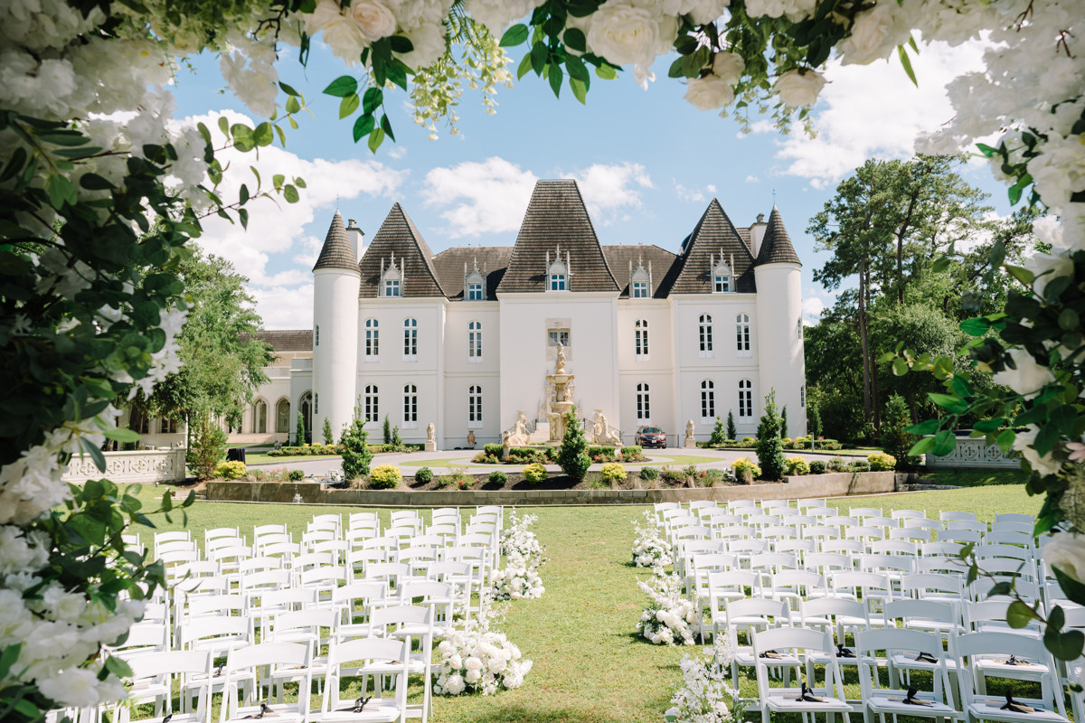 chateau nouvelle wedding photo outdoor ceremony reception best houston wedding photographers photographer