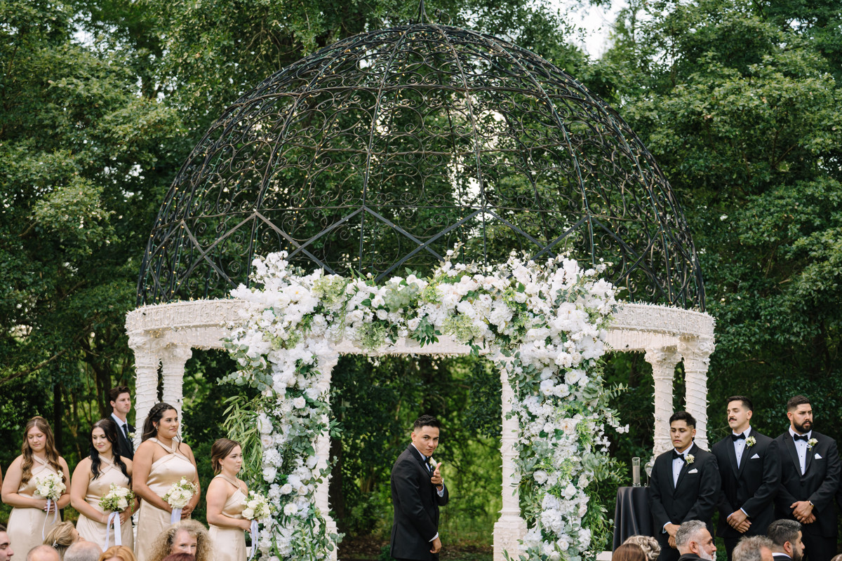 chateau nouvelle wedding photo outdoor ceremony reception best houston wedding photographers photographer