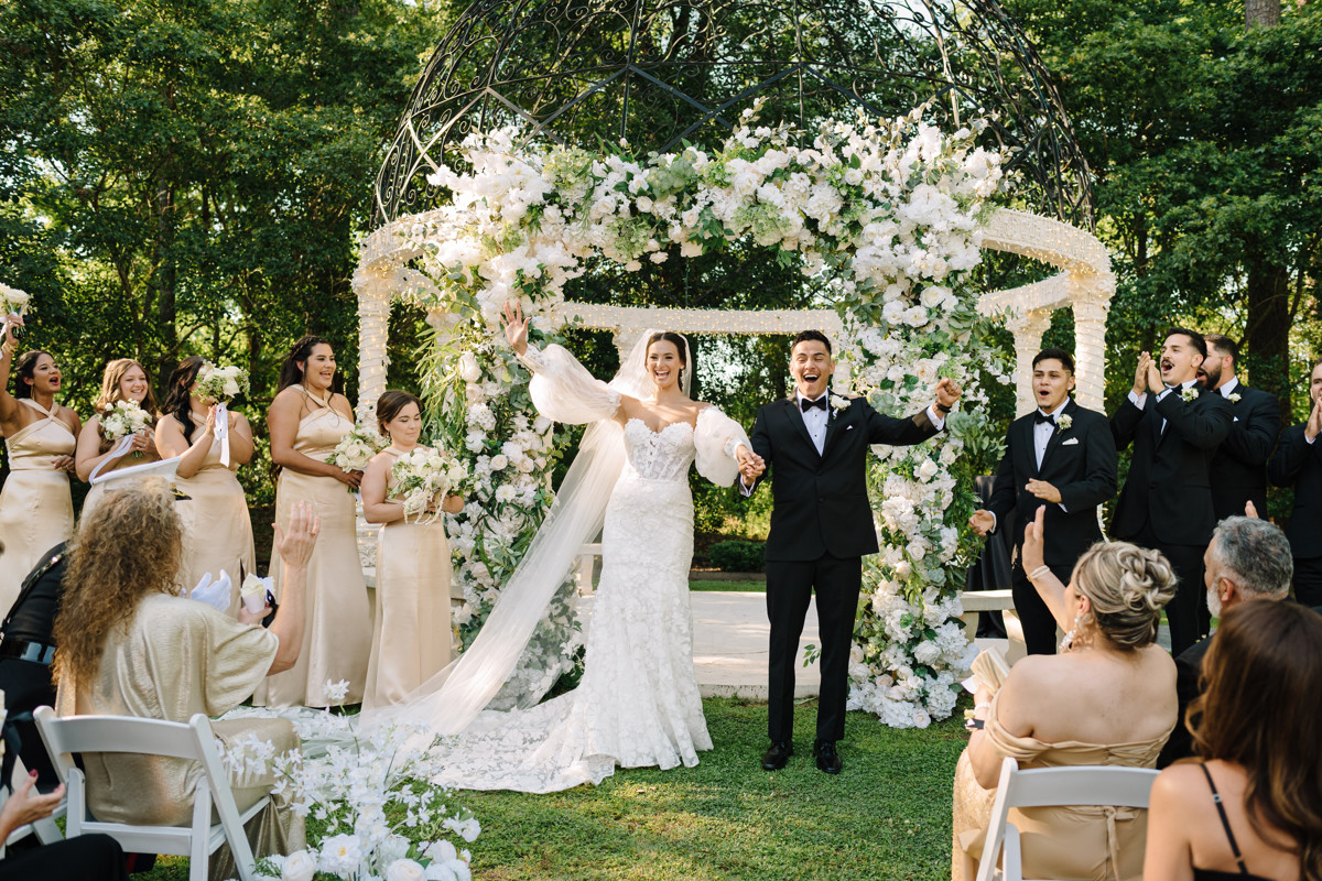 chateau nouvelle wedding photo outdoor ceremony reception best houston wedding photographers photographer