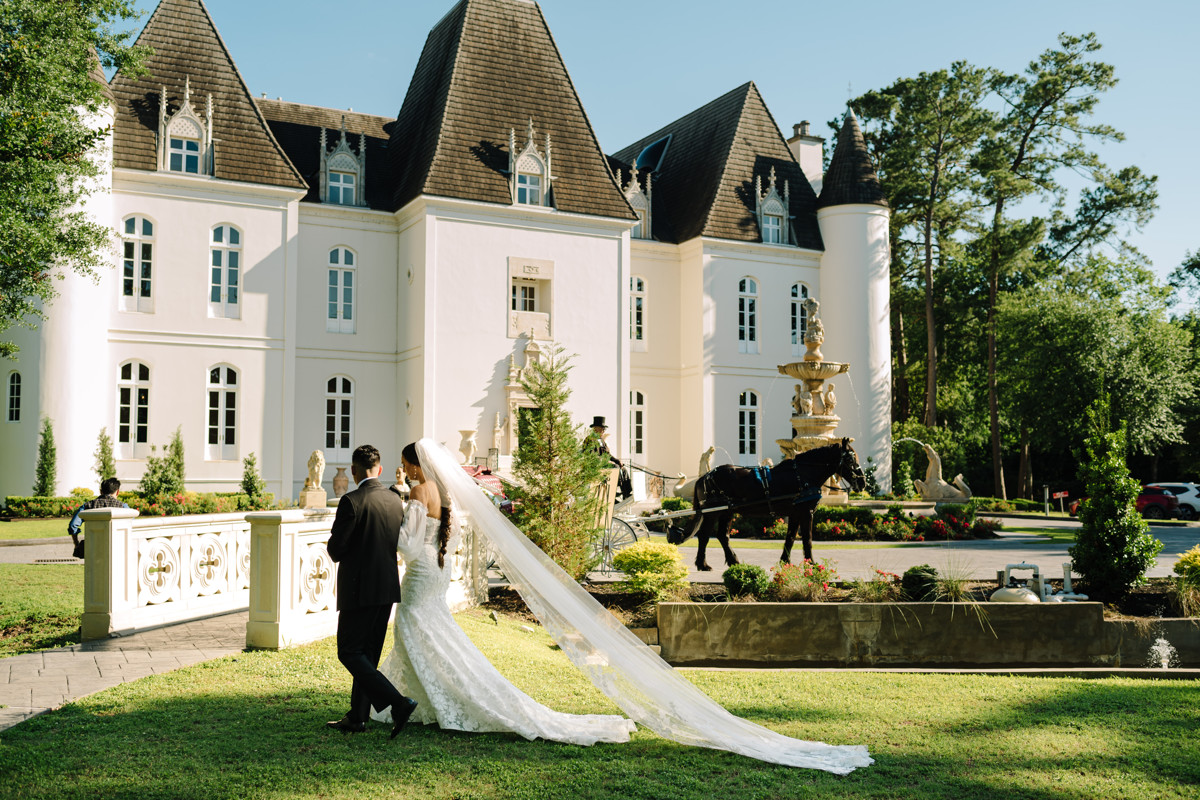 chateau nouvelle wedding photo outdoor ceremony reception best houston wedding photographers photographer