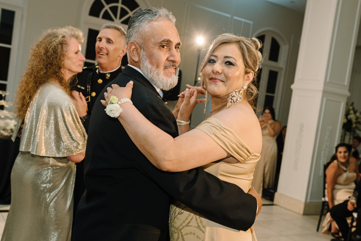 chateau nouvelle wedding photo outdoor ceremony reception best houston wedding photographers photographer