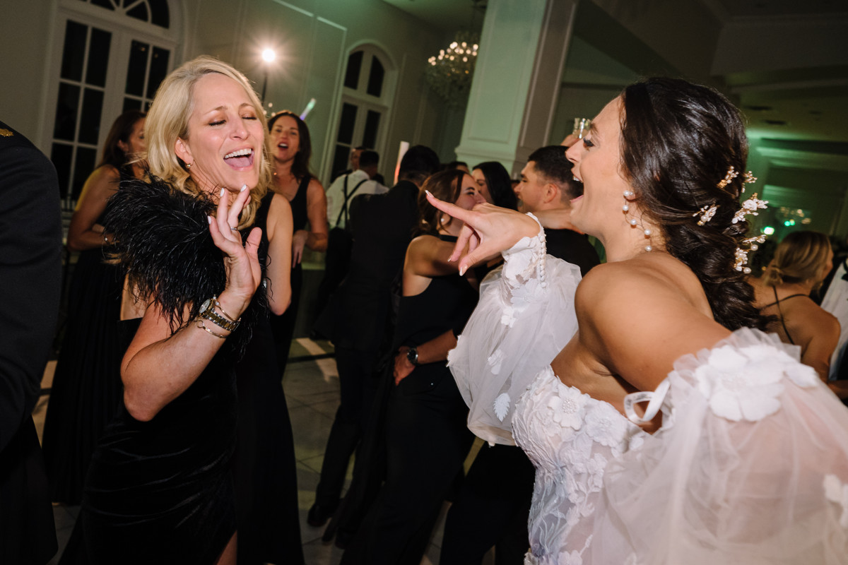 chateau nouvelle wedding photo outdoor ceremony reception best houston wedding photographers photographer