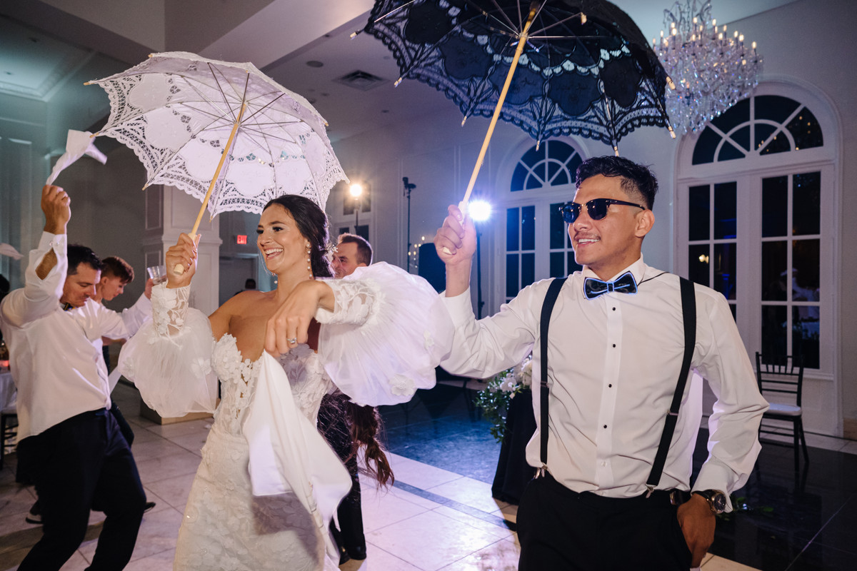 chateau nouvelle wedding photo outdoor ceremony reception best houston wedding photographers photographer