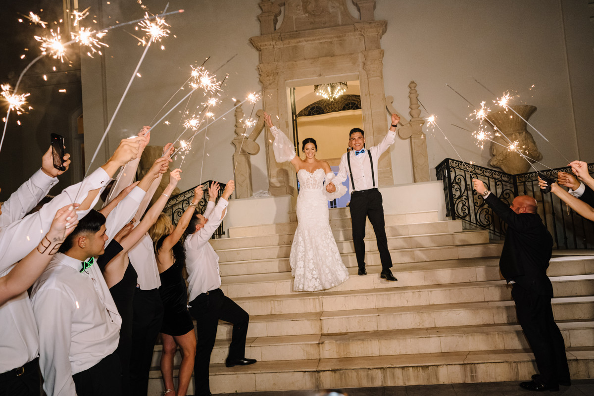 chateau nouvelle wedding photo outdoor ceremony reception best houston wedding photographers photographer