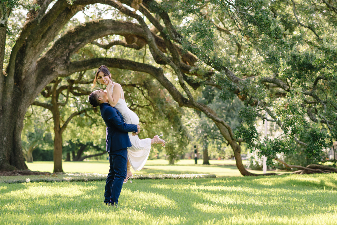 Houston engagement photographer photography session menil drawing institute museum district