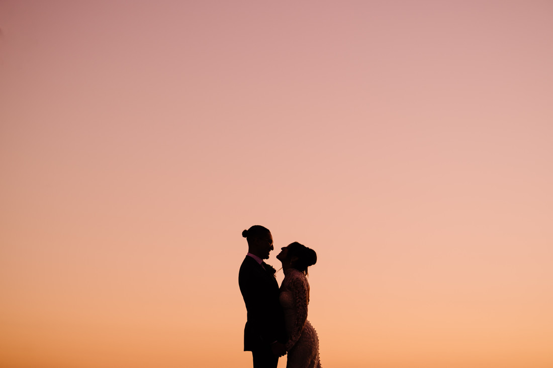 Waters edge wedding photo houston photographer wedding photography outdoor lake ceremony