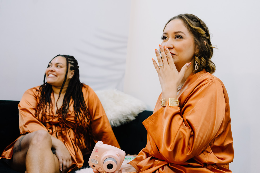 Waters edge wedding photo houston photographer wedding photography outdoor lake ceremony