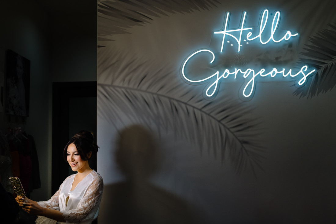 Waters edge wedding photo houston photographer wedding photography outdoor lake ceremony