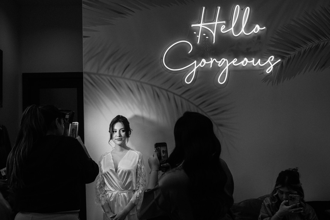 Waters edge wedding photo houston photographer wedding photography outdoor lake ceremony