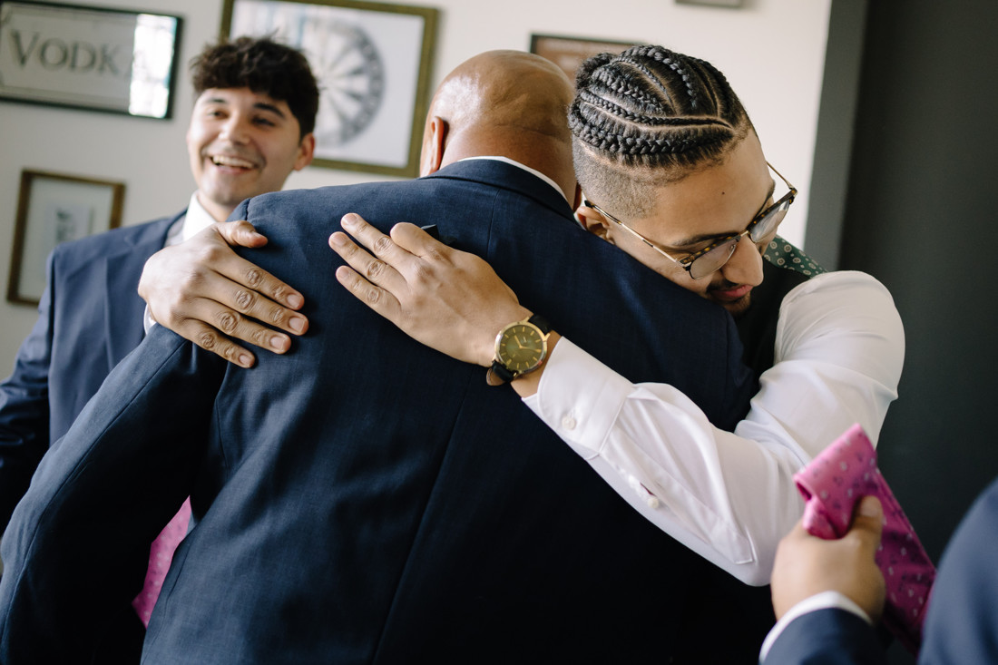 Waters edge wedding photo houston photographer wedding photography outdoor lake ceremony