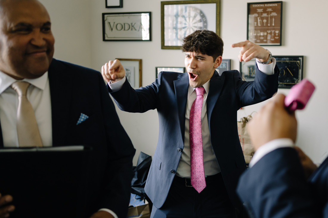 Waters edge wedding photo houston photographer wedding photography outdoor lake ceremony