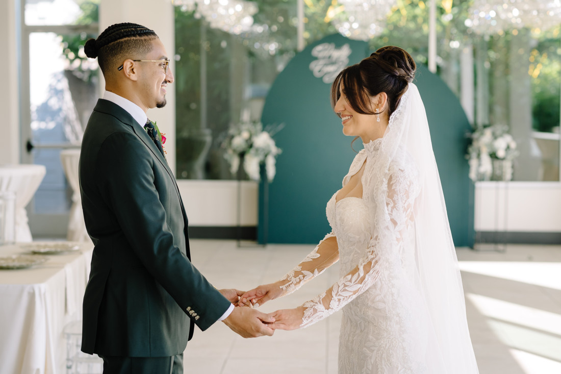 Waters edge wedding photo houston photographer wedding photography outdoor lake ceremony