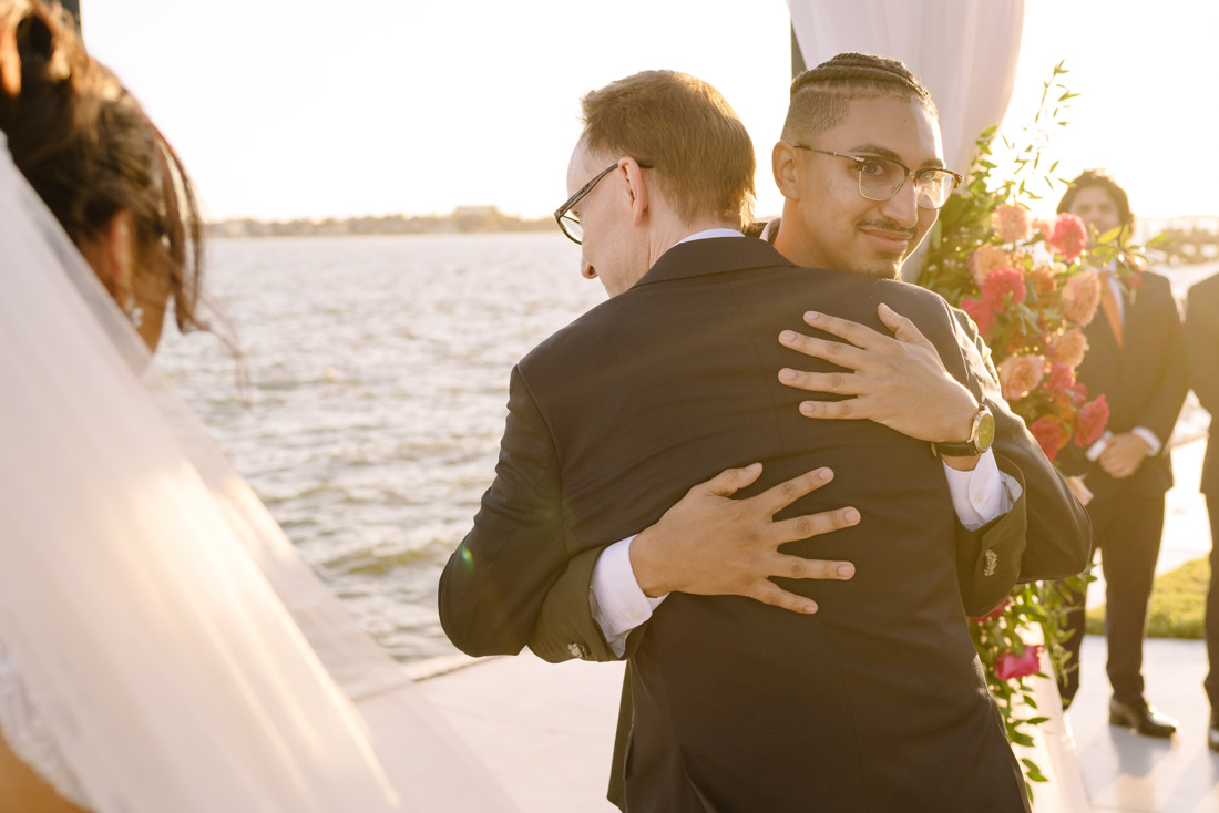 Waters edge wedding photo houston photographer wedding photography outdoor lake ceremony