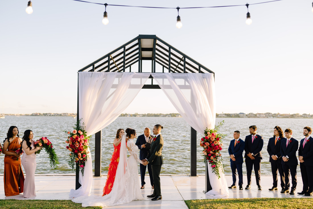 Waters edge wedding photo houston photographer wedding photography outdoor lake ceremony
