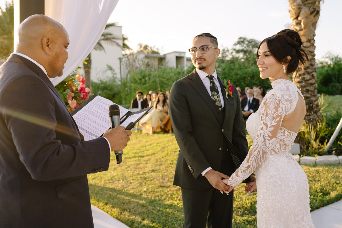 Waters edge wedding photo houston photographer wedding photography outdoor lake ceremony