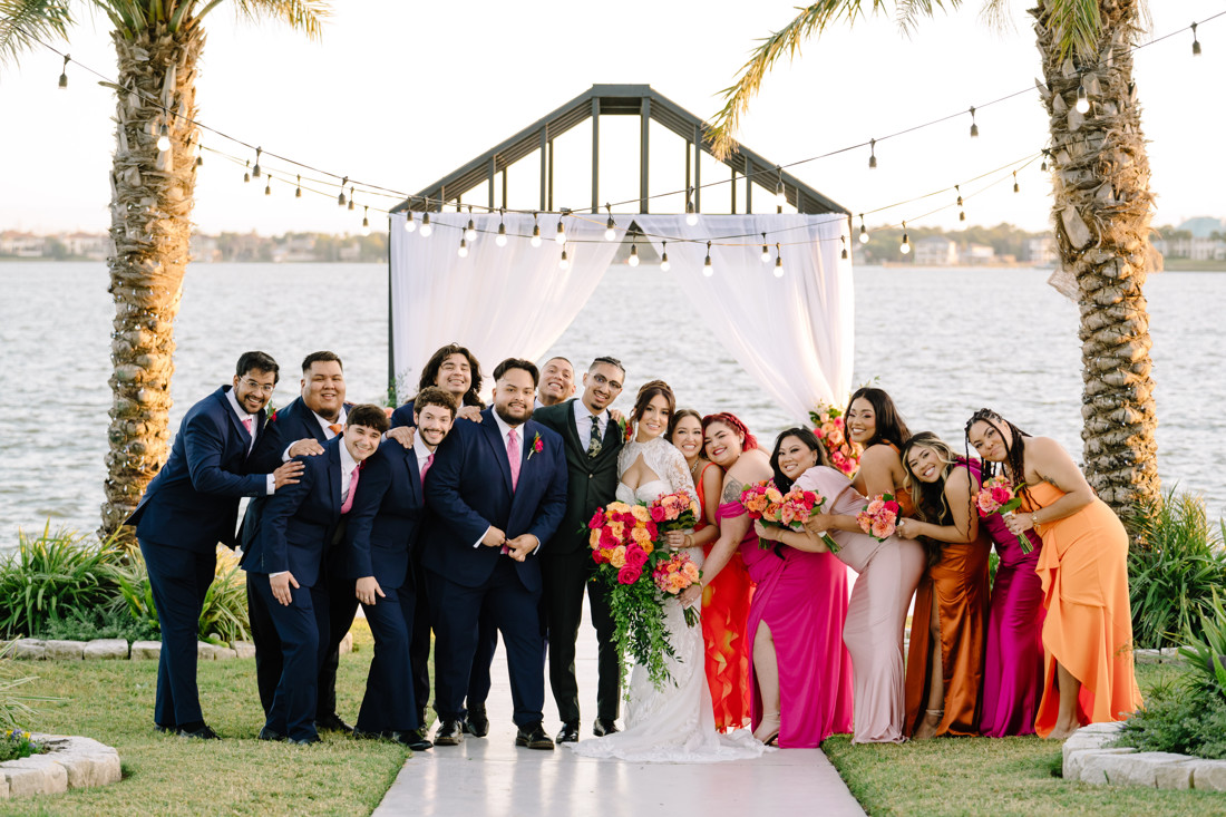 Waters edge wedding photo houston photographer wedding photography outdoor lake ceremony