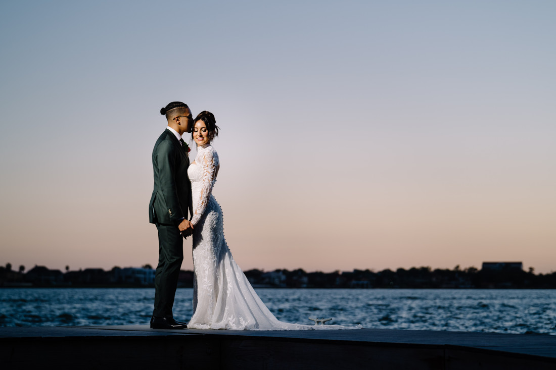 Waters edge wedding photo houston photographer wedding photography outdoor lake ceremony