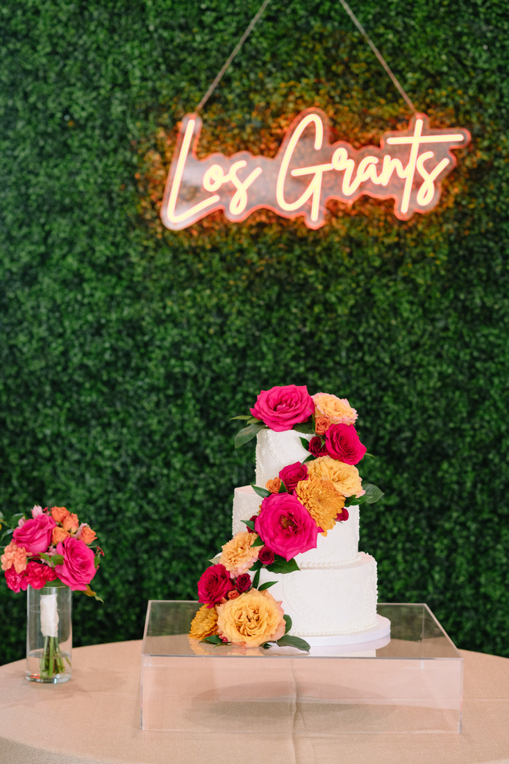 Waters edge wedding photo houston photographer wedding photography outdoor lake ceremony