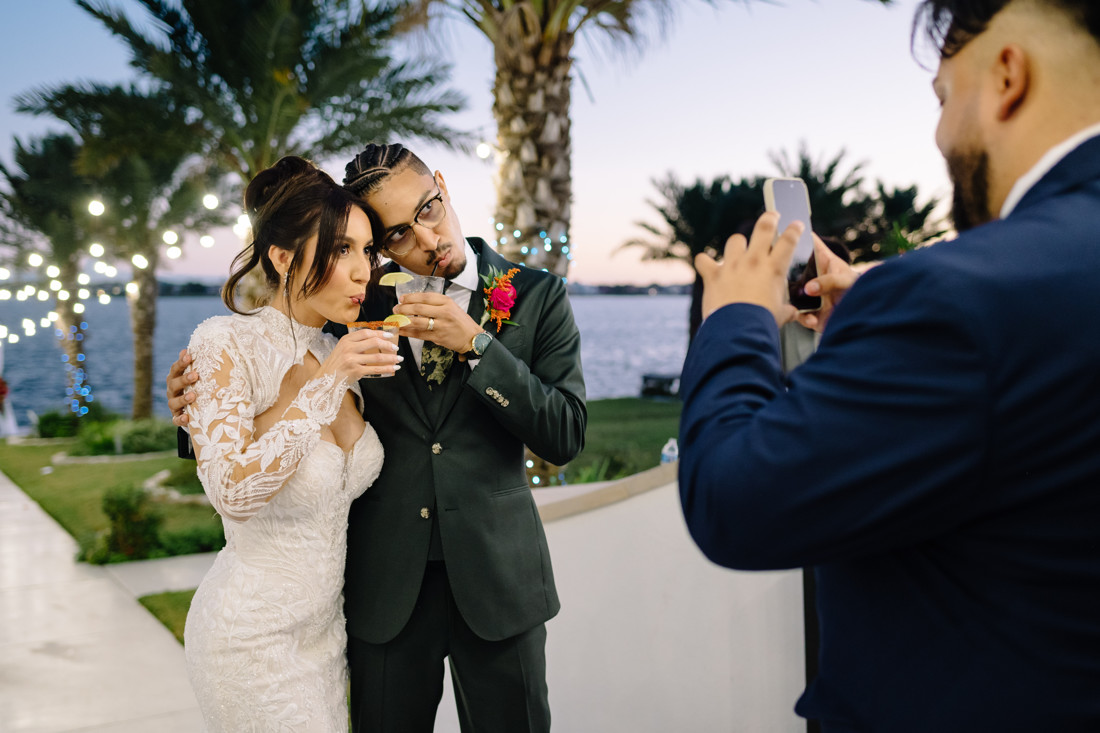 Waters edge wedding photo houston photographer wedding photography outdoor lake ceremony
