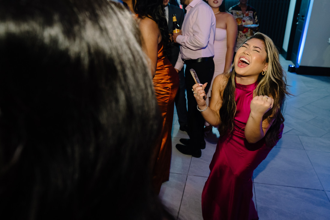 Waters edge wedding photo houston photographer wedding photography outdoor lake ceremony