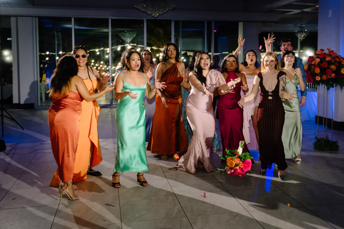 Waters edge wedding photo houston photographer wedding photography outdoor lake ceremony