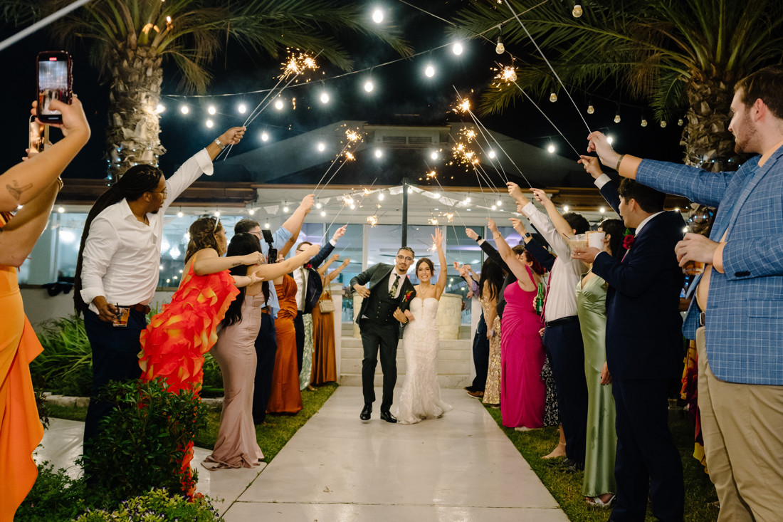 Waters edge wedding photo houston photographer wedding photography outdoor lake ceremony