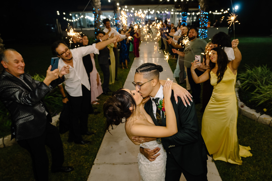 Waters edge wedding photo houston photographer wedding photography outdoor lake ceremony