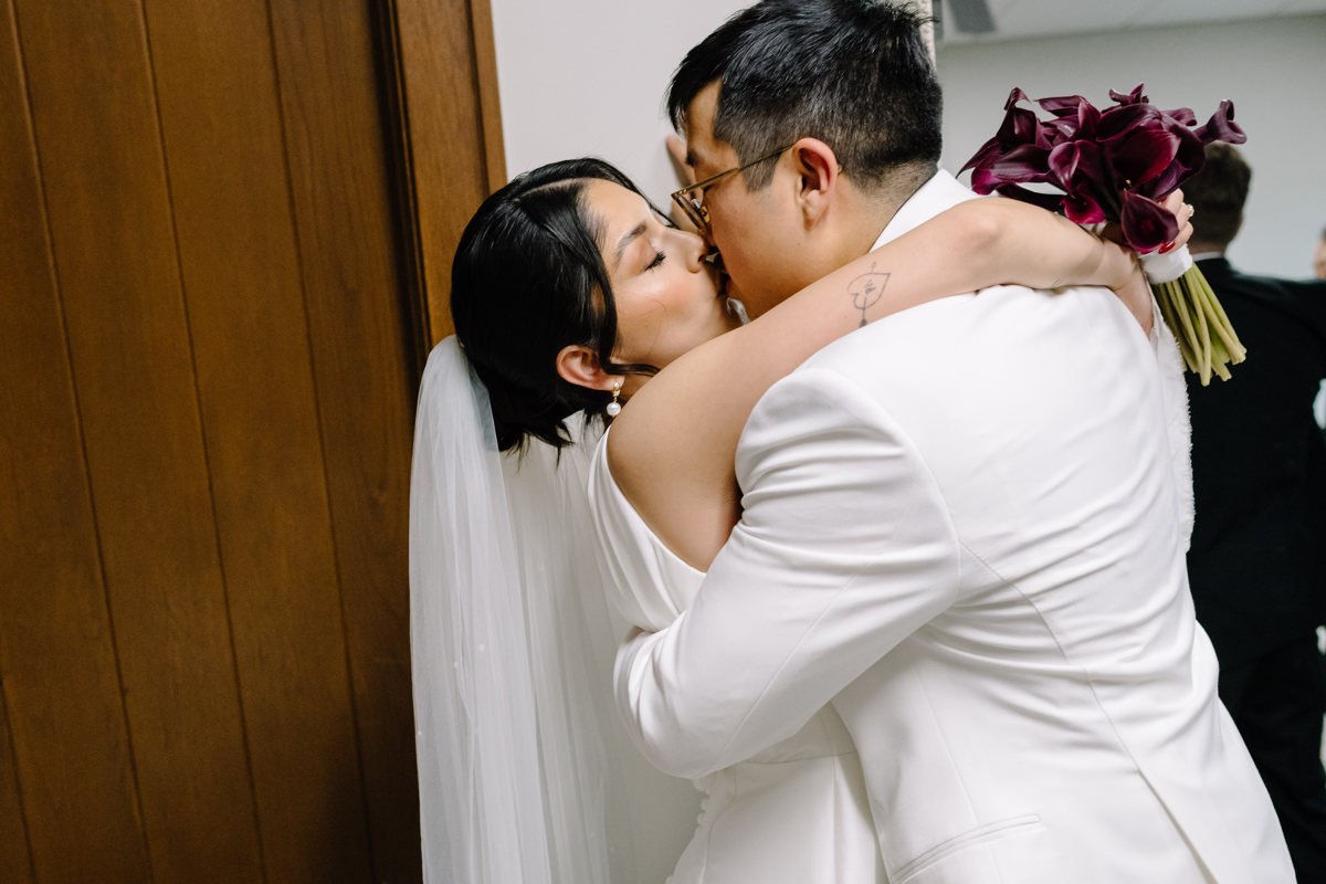 thompson hotel houston wedding grace prebyterian church ceremony best houston wedding photographer knwedding