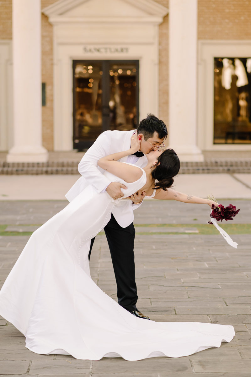 thompson hotel houston wedding grace prebyterian church ceremony best houston wedding photographer knwedding