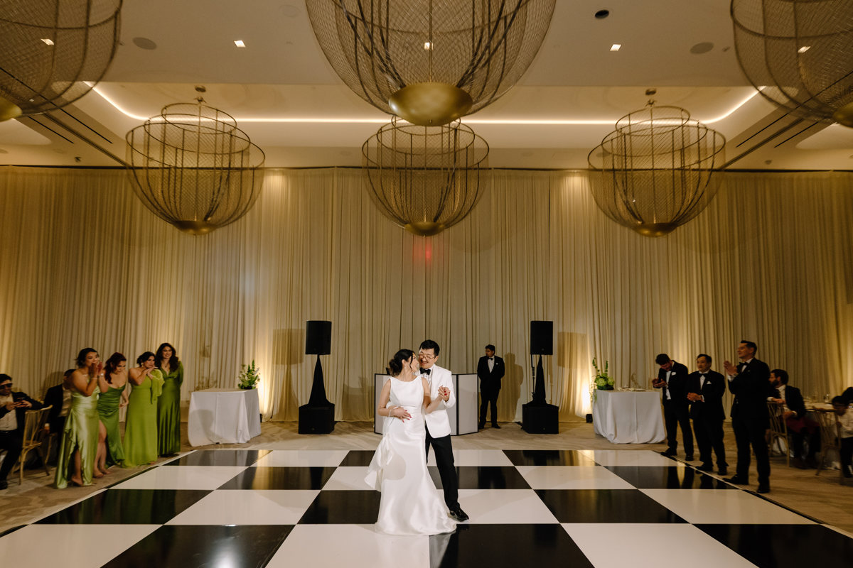 thompson hotel houston wedding grace prebyterian church ceremony best houston wedding photographer knwedding