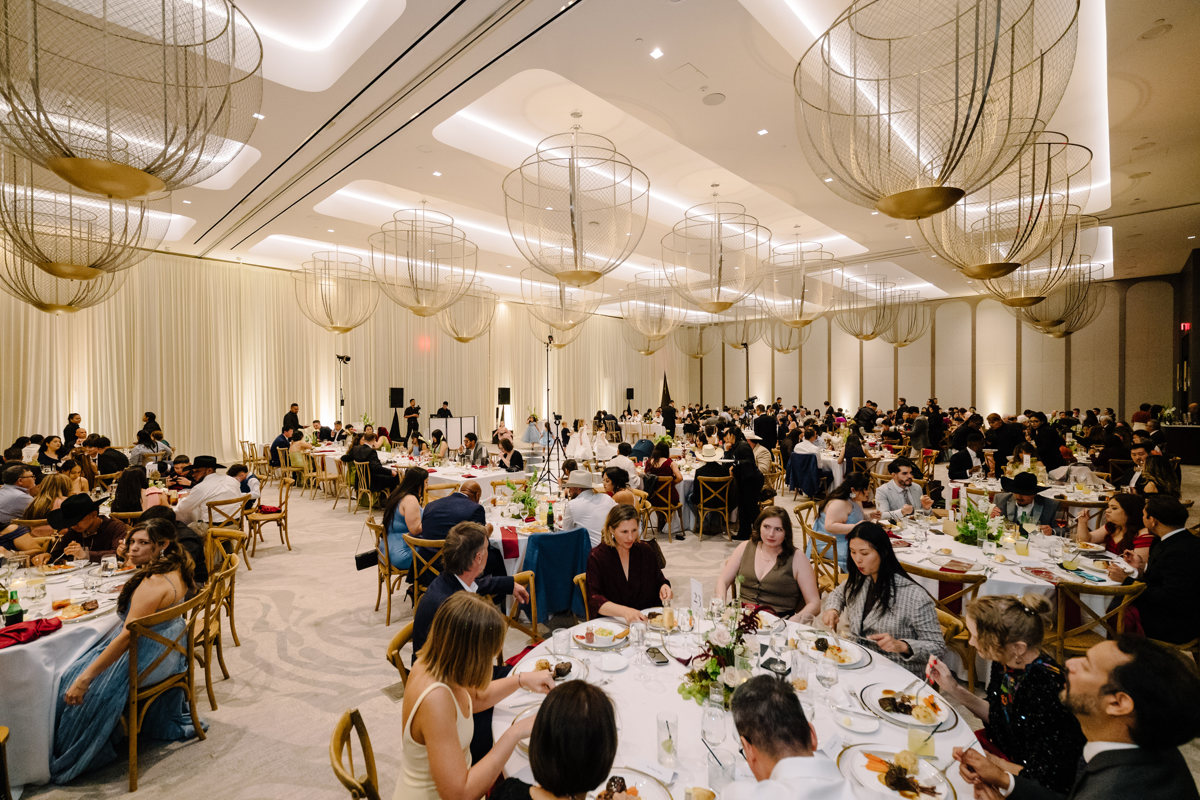 thompson hotel houston wedding grace prebyterian church ceremony best houston wedding photographer knwedding