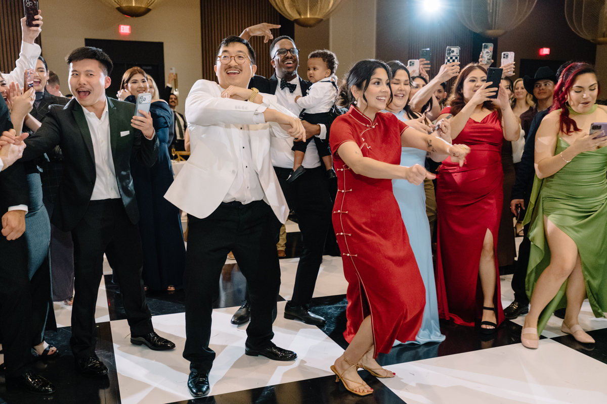 thompson hotel houston wedding grace prebyterian church ceremony best houston wedding photographer knwedding