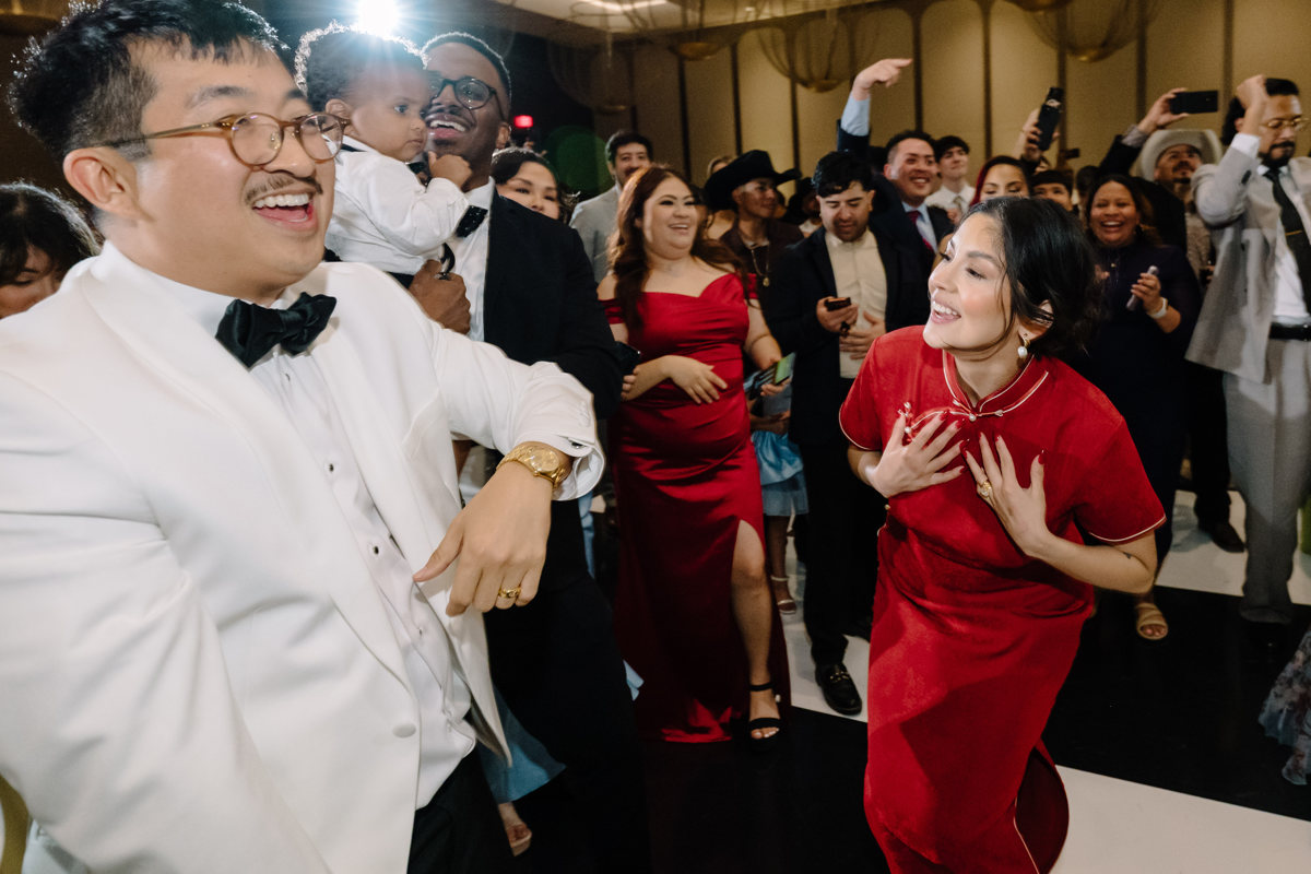 thompson hotel houston wedding grace prebyterian church ceremony best houston wedding photographer knwedding