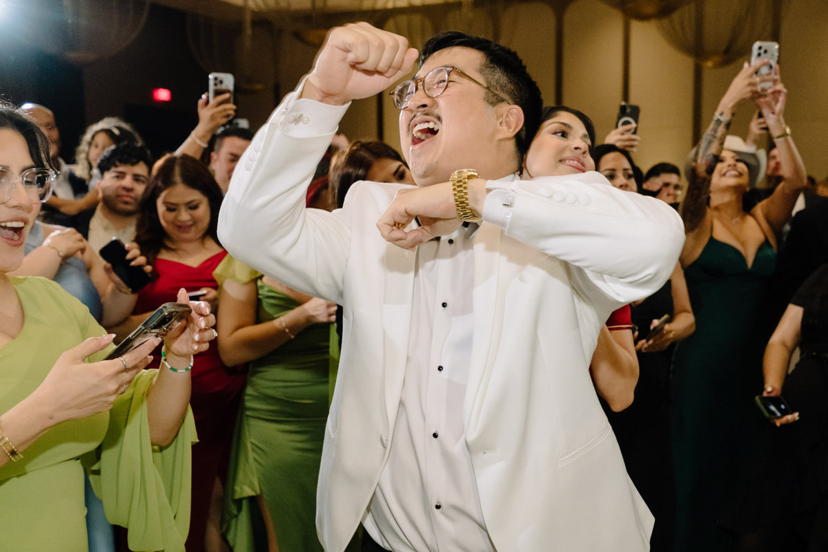 thompson hotel houston wedding grace prebyterian church ceremony best houston wedding photographer knwedding